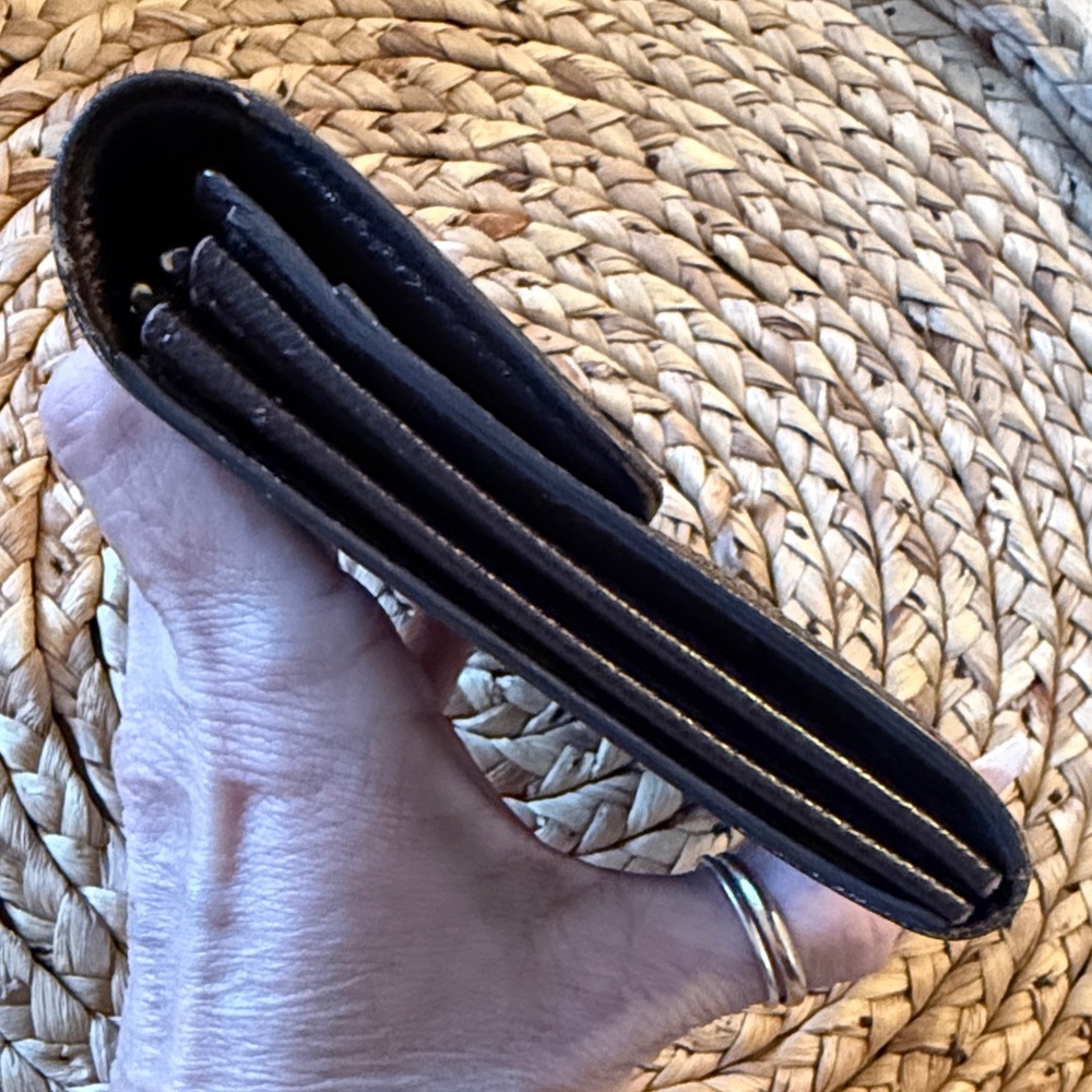 LOUIS VUITTON Damier Ebene Sarah Long Wallet - Picture 3 of 11